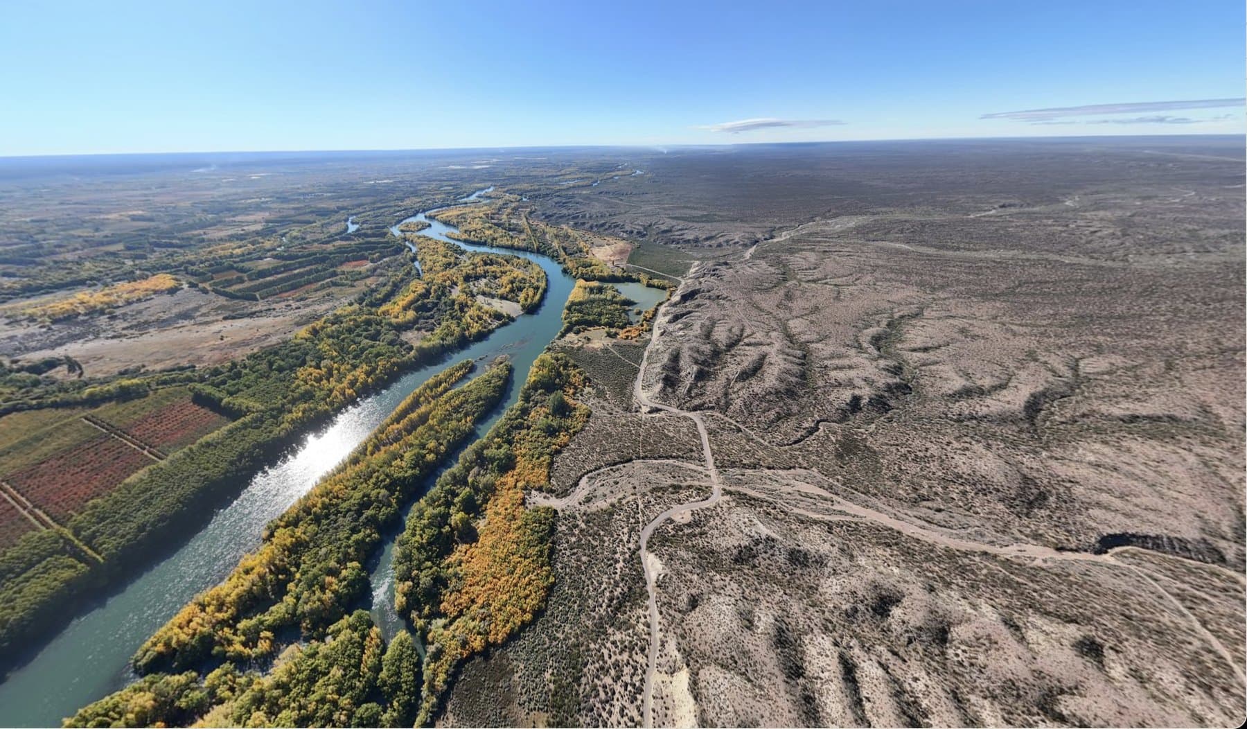 Vista aérea del corredor patagónico — Valle de Río Negro